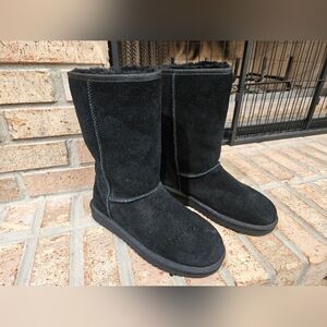 Nwob Koolaburra UGG Black Suede Boots Women’s 08 Winter Warm Cozy Fur Snow Soft